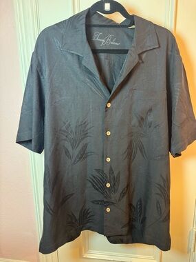Tommy Bahama Men's Short-Sleeve Camp Shirt - Charcoal with Tonal Leaf Print